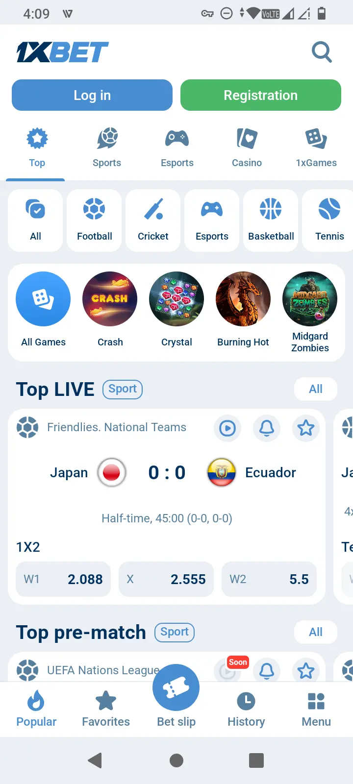 1xBet app home screen with live sports odds
